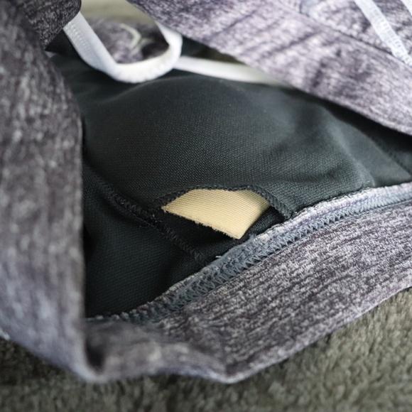 ⭐ 3 FOR $20 ⭐ Old Navy Racer back Sports Bra - Picture 7 of 7